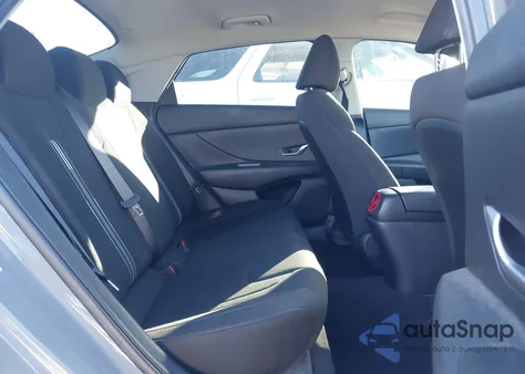 2022 Hyundai Elantra Sel z USA, uszkodzony, nr VIN KMHLM4AG3NU365935